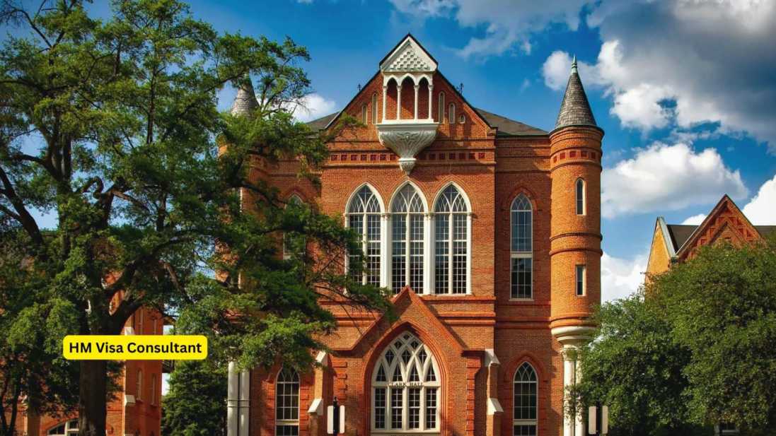 Hurry up admissions are open now for Canada universities